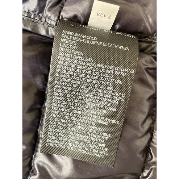 Uniqlo Ultra Light Down Puffer Hooded Jacket Womens XS Black Packable Gorpcore - Picture 9 of 11